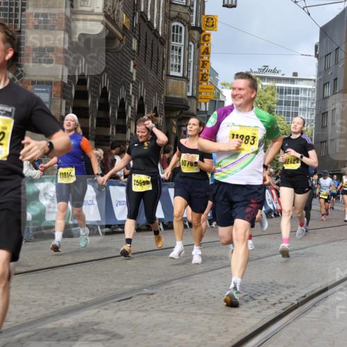 13.09.2026 - 21. swb-Marathon Bremen Strokosch-Dieckow http://msf.ph/oto/10388139 13.09.2026 11:09:33 Ziel 10314, 10321, 10570, 10630, 10664, 10686, 10694, 10983, 11091, 11138, 11304, 11578, 11764, 11882, 11883, 11915, 11987, 12155, 12192, 12337, 12491, 12554, 13607, 10234, 10386, 10417, 10424, 10696, 10712, 10737, 10785, 10990, 10991, 11192, 11937, 12409, 12449 meine-sportfotos.de