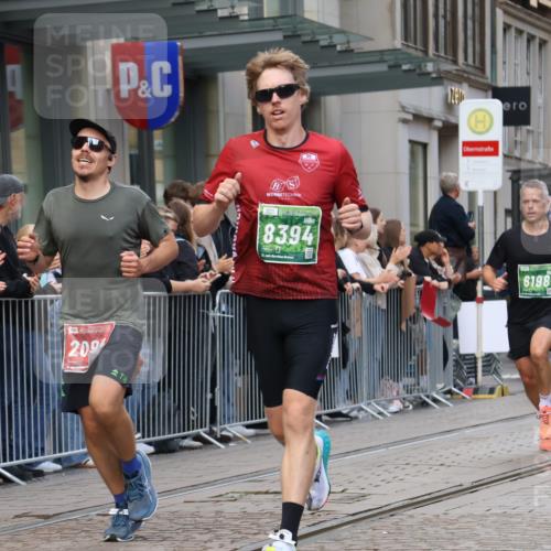 13.09.2026 - 21. swb-Marathon Bremen Strokosch-Dieckow http://msf.ph/oto/10388277 13.09.2026 12:58:14 Ziel 346, 1472, 2049, 5672, 6198, 8311, 8394, 1323, 1379, 1604, 1717, 2073, 2099, 9065 meine-sportfotos.de