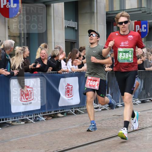 13.09.2026 - 21. swb-Marathon Bremen Strokosch-Dieckow http://msf.ph/oto/10388289 13.09.2026 12:58:15 Ziel 346, 1472, 2049, 5672, 6198, 8311, 8394, 1323, 1379, 1472, 1604, 1717, 2073, 2099, 9065 meine-sportfotos.de