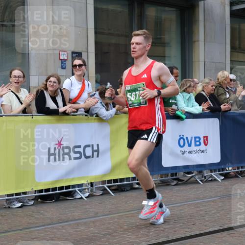 13.09.2026 - 21. swb-Marathon Bremen Strokosch-Dieckow http://msf.ph/oto/10388427 13.09.2026 12:58:24 Ziel 346, 1576, 2049, 3624, 5672, 6198, 6929, 8065, 8311, 8394, 1379, 1472, 1604, 1717, 2073, 2099, 6198, 8394 meine-sportfotos.de