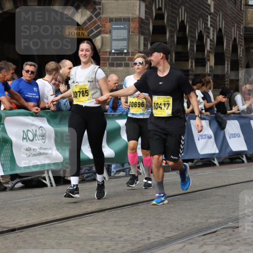 13.09.2026 - 21. swb-Marathon Bremen Strokosch-Dieckow http://msf.ph/oto/10388478 13.09.2026 11:09:48 Ziel 10386, 10424, 10556, 10664, 10694, 10712, 10769, 10823, 10981, 11192, 11225, 11882, 11883, 11914, 11915, 11937, 11995, 12322, 12409, 12474, 12491, 12532, 13607, 10299, 10435, 10645, 10751, 11119, 11383, 11437, 11441 meine-sportfotos.de