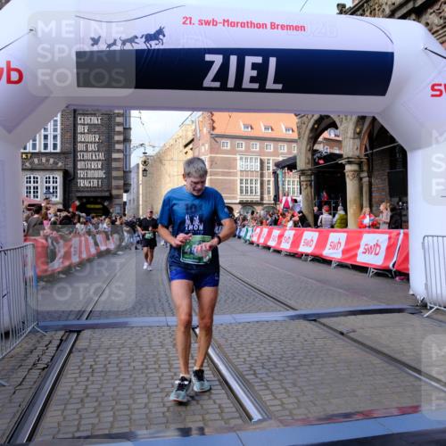 13.09.2026 - 21. swb-Marathon Bremen Tim E. http://msf.ph/oto/10388528 13.09.2026 13:29:28 Ziel 303, 394, 565, 596, 651, 687, 745, 1274, 1545, 1688, 1823, 2023, 2070, 2223, 2867, 3796, 3846, 3912, 3938, 4590, 5036, 5225, 6030, 7149, 7361, 7860, 8066, 8338, 9249, 9661, 10128 meine-sportfotos.de