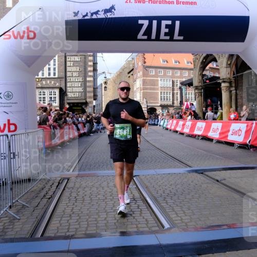 13.09.2026 - 21. swb-Marathon Bremen Tim E. http://msf.ph/oto/10388542 13.09.2026 13:29:32 Ziel 303, 394, 596, 651, 745, 1365, 1387, 1545, 1823, 2023, 2070, 2867, 3258, 3796, 3846, 3912, 4541, 4590, 5036, 6030, 7149, 7361, 7631, 7860, 8007, 8066, 8099, 8277, 8338, 8675, 9249, 9661, 9889, 10128 meine-sportfotos.de