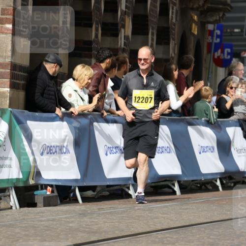 13.09.2026 - 21. swb-Marathon Bremen Strokosch-Dieckow http://msf.ph/oto/10388779 13.09.2026 11:10:12 Ziel 10299, 10435, 10645, 10737, 11119, 11383, 11437, 11441, 12449, 10169, 10361, 10362, 10706, 10791, 10890, 10963, 11080, 11382, 11725, 11957, 11982, 12293, 12454, 12550 meine-sportfotos.de
