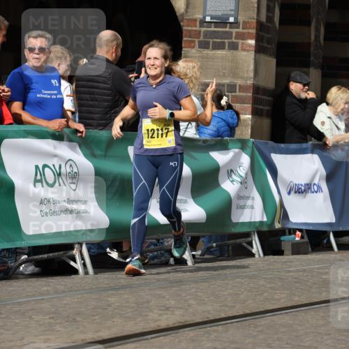 13.09.2026 - 21. swb-Marathon Bremen Strokosch-Dieckow http://msf.ph/oto/10388803 13.09.2026 11:10:17 Ziel 10299, 10435, 10645, 10737, 10751, 11119, 11383, 11437, 11441, 12207, 12449, 10002, 10169, 10247, 10361, 10362, 10422, 10706, 10719, 10791, 10890, 11080, 11300, 11382, 11957, 11982, 12227, 12454, 12550 meine-sportfotos.de