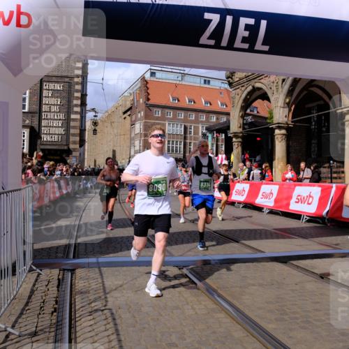 13.09.2026 - 21. swb-Marathon Bremen Tim E. http://msf.ph/oto/10388891 13.09.2026 13:30:44 Ziel 625, 881, 1067, 2265, 2900, 3163, 3164, 3425, 4058, 4206, 4332, 4415, 4425, 4748, 4763, 5506, 5551, 6347, 6988, 7253, 7567, 7645, 7821, 8090, 8105, 8116, 8117, 8169, 8314, 8494, 8762, 8878, 8966, 9011, 9015, 9108, 9412, 9695, 9825 meine-sportfotos.de