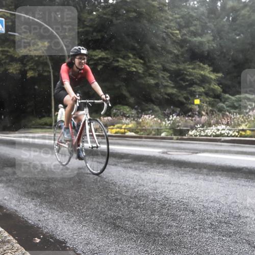 13.09.2026 - Stadtparktriathlon H.Heesch http://msf.ph/oto/10388905 13.09.2026 12:39:47 Radfahren 1263, 1268, 1272 meine-sportfotos.de