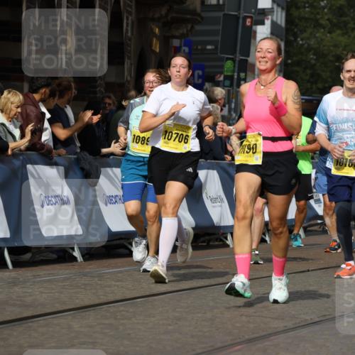 13.09.2026 - 21. swb-Marathon Bremen Strokosch-Dieckow http://msf.ph/oto/10389048 13.09.2026 11:10:29 Ziel 10299, 10751, 10963, 11119, 11725, 11732, 11933, 12117, 12207, 12293, 10247, 10422, 10768, 11047, 11283, 11298, 11300, 11309, 11327, 11583, 11736, 11846, 12183 meine-sportfotos.de