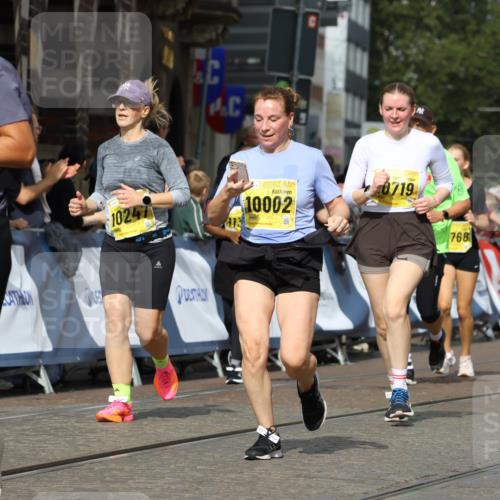 13.09.2026 - 21. swb-Marathon Bremen Strokosch-Dieckow http://msf.ph/oto/10389135 13.09.2026 11:10:35 Ziel 10169, 10361, 10362, 10706, 10890, 10963, 11080, 11382, 11725, 11732, 11933, 11957, 12117, 12207, 12293, 12550, 10461, 10462, 10911, 11047, 11309, 11327, 11335, 11465, 11513, 11583, 11736, 11846 meine-sportfotos.de
