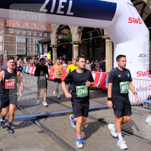 13.09.2026 - 21. swb-Marathon Bremen Tim E. http://msf.ph/oto/10389168 13.09.2026 13:31:19 Ziel 244, 1189, 1398, 1479, 2513, 2802, 2902, 3360, 3800, 4251, 4647, 5600, 5846, 6307, 6419, 6732, 7198, 7359, 7637, 7760, 7798, 7882, 8382, 8543, 8616, 9274, 9290, 9507, 9767, 9937, 9958, 9962, 9969, 9976, 9977, 13152, 13215 meine-sportfotos.de