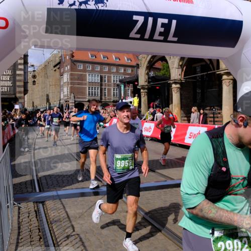 13.09.2026 - 21. swb-Marathon Bremen Tim E. http://msf.ph/oto/10389204 13.09.2026 13:31:23 Ziel 217, 1189, 1398, 1479, 2513, 2802, 2902, 3360, 3762, 3800, 4647, 5673, 5846, 6307, 6419, 6619, 6732, 7198, 7359, 7637, 7760, 7798, 7882, 8097, 8382, 8543, 8616, 9274, 9337, 9937, 9958, 9962, 9969, 9976, 9977, 13152, 13215 meine-sportfotos.de