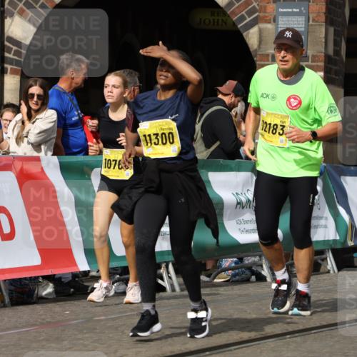 13.09.2026 - 21. swb-Marathon Bremen Strokosch-Dieckow http://msf.ph/oto/10389228 13.09.2026 11:10:41 Ziel 10002, 10169, 10361, 10362, 10706, 10719, 10791, 10890, 10963, 11080, 11382, 11725, 11732, 11933, 11957, 11982, 12117, 12227, 12293, 12454, 12550, 10148, 10163, 10461, 10462, 10547, 10792, 10911, 11043, 11047, 11327, 11335, 11465, 11513, 11756, 11846 meine-sportfotos.de