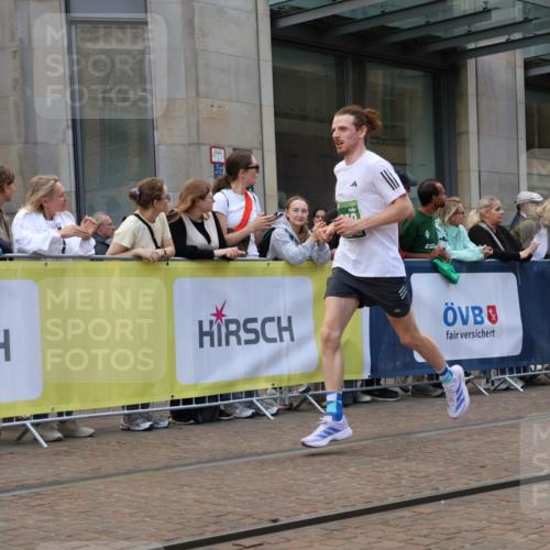 13.09.2026 - 21. swb-Marathon Bremen Strokosch-Dieckow http://msf.ph/oto/10389244 13.09.2026 12:59:37 Ziel 603, 735, 807, 1320, 1485, 1758, 1911, 1930, 6557, 7170, 8850, 9153, 126, 277, 466, 658, 862, 1248, 1800, 1852, 2651, 3251, 4096, 4964, 5316, 5828, 9533 meine-sportfotos.de