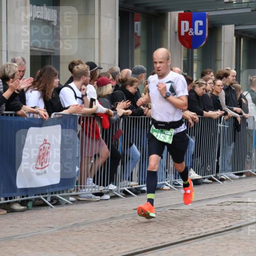 13.09.2026 - 21. swb-Marathon Bremen Strokosch-Dieckow http://msf.ph/oto/10389260 13.09.2026 12:59:41 Ziel 603, 735, 807, 1320, 1485, 1571, 1758, 1911, 1930, 7170, 8850, 9153, 126, 277, 466, 862, 1248, 1800, 1852, 3251, 4964, 5316, 5828, 6557 meine-sportfotos.de
