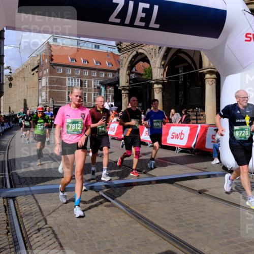 13.09.2026 - 21. swb-Marathon Bremen Tim E. http://msf.ph/oto/10389261 13.09.2026 13:31:38 Ziel 217, 922, 1398, 1627, 2244, 2602, 2707, 3152, 3343, 3392, 3396, 3579, 3762, 4258, 4477, 5375, 5504, 5673, 5720, 5765, 5979, 6147, 6619, 6968, 6971, 7001, 7296, 7812, 8035, 8097, 8239, 8339, 8342, 8726, 9147, 9155, 9337, 9822, 9969, 9977, 13066 meine-sportfotos.de