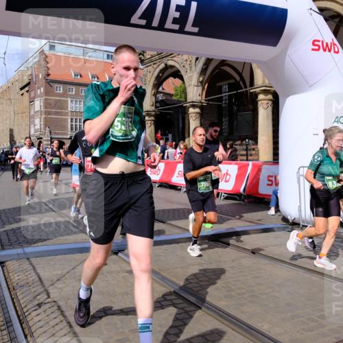 13.09.2026 - 21. swb-Marathon Bremen Tim E. http://msf.ph/oto/10389296 13.09.2026 13:31:45 Ziel 922, 1600, 1627, 2602, 2707, 3152, 3343, 3392, 3396, 3579, 3859, 4258, 4273, 4477, 4692, 4889, 5375, 5504, 5720, 5765, 5979, 6039, 6147, 6581, 6968, 6971, 7001, 7032, 7296, 8035, 8042, 8205, 8239, 8339, 8342, 8364, 8495, 8522, 8726, 9147, 9155, 9293, 9822, 9903, 13066 meine-sportfotos.de