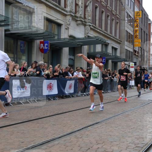 13.09.2026 - 21. swb-Marathon Bremen Strokosch-Dieckow http://msf.ph/oto/10389328 13.09.2026 12:59:52 Ziel 603, 671, 735, 912, 1571, 1758, 1911, 1930, 7015, 7170, 8689, 126, 277, 466, 807, 862, 1320, 1485, 1852, 4964, 5316, 5828, 6557, 8850, 9153 meine-sportfotos.de
