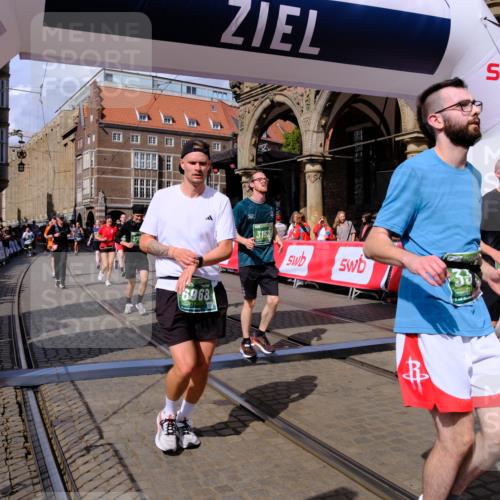 13.09.2026 - 21. swb-Marathon Bremen Tim E. http://msf.ph/oto/10389330 13.09.2026 13:31:47 Ziel 922, 1600, 1627, 2602, 2707, 3152, 3343, 3392, 3579, 3859, 4258, 4273, 4692, 4889, 5375, 5426, 5504, 5720, 5765, 5979, 6039, 6147, 6581, 6968, 6971, 7001, 7032, 7296, 8035, 8042, 8205, 8239, 8339, 8364, 8495, 8522, 9155, 9293, 9822, 9903, 13066 meine-sportfotos.de