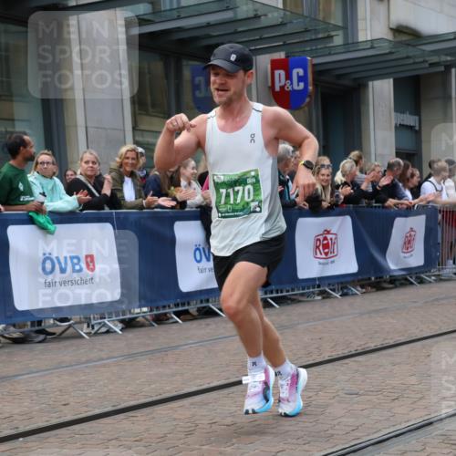 13.09.2026 - 21. swb-Marathon Bremen Strokosch-Dieckow http://msf.ph/oto/10389340 13.09.2026 12:59:53 Ziel 603, 671, 735, 912, 1571, 1758, 1911, 1930, 2683, 5776, 7015, 7170, 8689, 126, 277, 466, 807, 862, 1320, 1485, 1852, 4964, 5316, 5828, 6557, 8850, 9153 meine-sportfotos.de