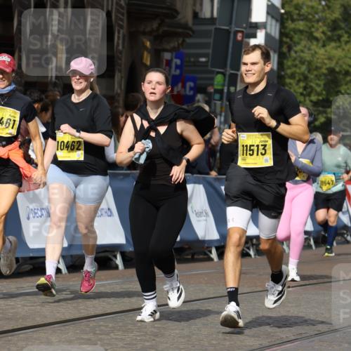 13.09.2026 - 21. swb-Marathon Bremen Strokosch-Dieckow http://msf.ph/oto/10389351 13.09.2026 11:10:54 Ziel 10002, 10169, 10247, 10422, 10719, 10768, 10791, 10890, 11047, 11283, 11298, 11300, 11309, 11583, 11736, 11846, 11957, 11982, 12183, 12227, 12454, 12550, 10313, 10527, 10644, 10653, 10792, 10841, 11062, 11141, 11237, 11483, 11679, 11691, 11993, 12401, 12507 meine-sportfotos.de