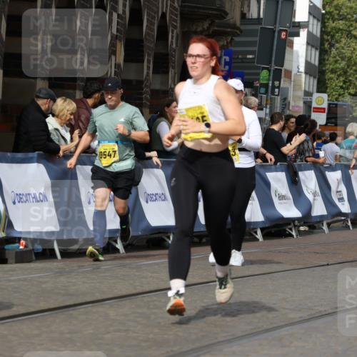 13.09.2026 - 21. swb-Marathon Bremen Strokosch-Dieckow http://msf.ph/oto/10389399 13.09.2026 11:10:58 Ziel 10002, 10247, 10422, 10461, 10462, 10719, 10768, 10791, 10911, 11047, 11283, 11298, 11300, 11309, 11327, 11513, 11583, 11736, 11846, 12183, 12227, 12454, 10313, 10527, 10611, 10644, 10653, 11062, 11141, 11483, 11679, 11691, 11993, 12396, 12401, 12507 meine-sportfotos.de