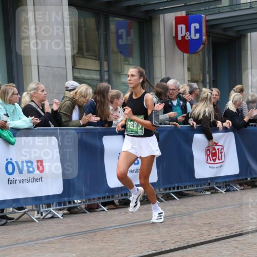 13.09.2026 - 21. swb-Marathon Bremen Strokosch-Dieckow http://msf.ph/oto/10389464 13.09.2026 13:00:08 Ziel 671, 912, 1136, 1550, 1754, 2141, 2683, 4904, 5776, 7015, 603, 735, 807, 1320, 1485, 1571, 1758, 1911, 1930, 7170, 8689, 8850, 9153 meine-sportfotos.de