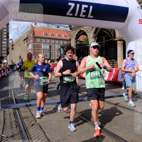 13.09.2026 - 21. swb-Marathon Bremen Tim E. http://msf.ph/oto/10389486 13.09.2026 13:32:04 Ziel 310, 578, 846, 3115, 3205, 3239, 3244, 3278, 3858, 3989, 4030, 4164, 4273, 4998, 5158, 5325, 5363, 5426, 5899, 6062, 6100, 6193, 6213, 6354, 6581, 6602, 7242, 7260, 7608, 7790, 7941, 7964, 8042, 8048, 8078, 8166, 8205, 8206, 8247, 8364, 8970, 9016, 9033, 9188, 9568, 9785, 9903, 9914, 13151, 13231 meine-sportfotos.de