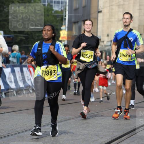 13.09.2026 - 21. swb-Marathon Bremen Strokosch-Dieckow http://msf.ph/oto/10389502 13.09.2026 11:11:08 Ziel 10148, 10163, 10461, 10462, 10547, 10792, 10911, 11043, 11047, 11309, 11327, 11335, 11465, 11513, 11583, 11736, 11756, 11846, 10419, 10611, 11036, 11062, 11216, 11231, 11458, 11679, 11745, 11870, 12126, 12148, 12396 meine-sportfotos.de