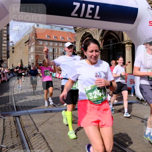 13.09.2026 - 21. swb-Marathon Bremen Tim E. http://msf.ph/oto/10389540 13.09.2026 13:32:08 Ziel 310, 578, 846, 3115, 3205, 3239, 3244, 3278, 3858, 3946, 3989, 4030, 4164, 4979, 4998, 5158, 5325, 5363, 5899, 6062, 6100, 6193, 6213, 6354, 6602, 7242, 7260, 7608, 7790, 7941, 7964, 8048, 8078, 8166, 8206, 8247, 8610, 8970, 9016, 9033, 9188, 9568, 9785, 9914, 13151, 13231 meine-sportfotos.de