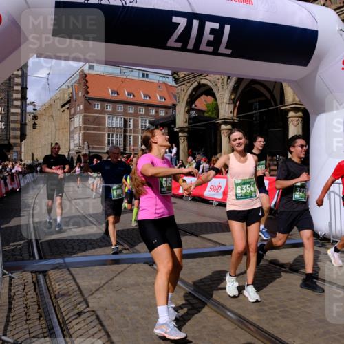 13.09.2026 - 21. swb-Marathon Bremen Tim E. http://msf.ph/oto/10389558 13.09.2026 13:32:10 Ziel 578, 846, 2934, 3115, 3205, 3239, 3244, 3278, 3946, 3989, 4030, 4164, 4979, 4998, 5158, 5325, 5363, 5899, 6062, 6100, 6116, 6193, 6213, 6354, 6602, 7242, 7260, 7526, 7790, 7964, 8048, 8078, 8166, 8206, 8247, 8610, 8970, 9016, 9033, 9188, 9568, 9640, 9785, 9914, 13151, 13231 meine-sportfotos.de