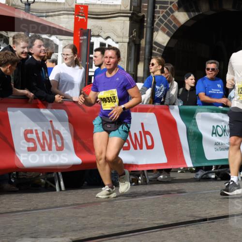 13.09.2026 - 21. swb-Marathon Bremen Strokosch-Dieckow http://msf.ph/oto/10389564 13.09.2026 11:11:13 Ziel 10148, 10163, 10461, 10462, 10527, 10547, 10653, 10792, 10841, 10911, 11043, 11047, 11237, 11327, 11335, 11465, 11483, 11513, 11691, 11756, 11846, 11993, 12401, 10419, 11036, 11216, 11231, 11458, 11745, 11870, 12126, 12148, 12464, 12508 meine-sportfotos.de