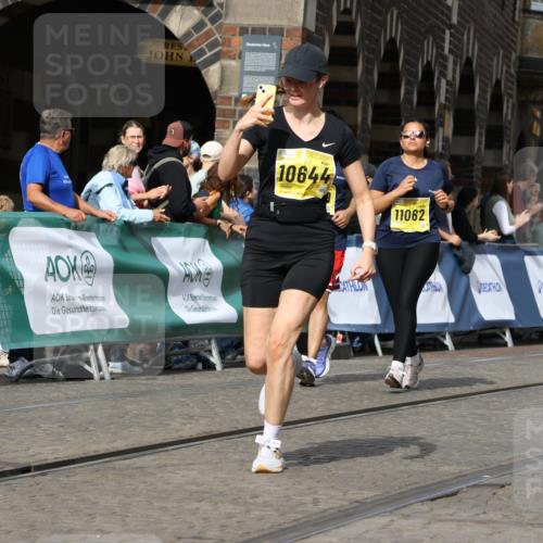 13.09.2026 - 21. swb-Marathon Bremen Strokosch-Dieckow http://msf.ph/oto/10389568 13.09.2026 11:11:15 Ziel 10148, 10163, 10461, 10462, 10527, 10547, 10653, 10792, 10841, 10911, 11043, 11237, 11327, 11335, 11465, 11483, 11513, 11691, 11756, 11993, 12401, 10546, 11036, 11216, 11231, 11289, 11458, 11702, 11870, 12126, 12148, 12220, 12464, 12508 meine-sportfotos.de