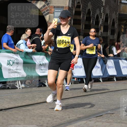 13.09.2026 - 21. swb-Marathon Bremen Strokosch-Dieckow http://msf.ph/oto/10389574 13.09.2026 11:11:15 Ziel 10148, 10163, 10461, 10462, 10527, 10547, 10653, 10792, 10841, 10911, 11043, 11237, 11327, 11335, 11465, 11483, 11513, 11691, 11756, 11993, 12401, 10546, 11036, 11216, 11231, 11289, 11458, 11702, 11870, 12126, 12148, 12220, 12464, 12508 meine-sportfotos.de