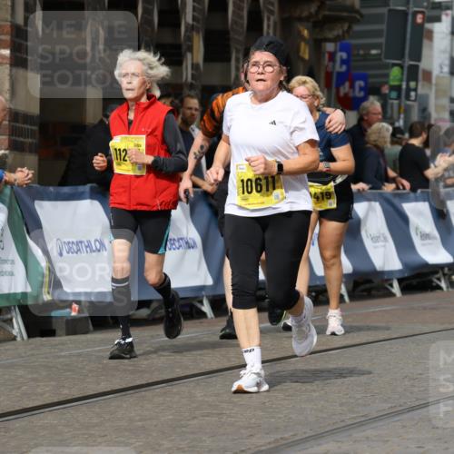 13.09.2026 - 21. swb-Marathon Bremen Strokosch-Dieckow http://msf.ph/oto/10389634 13.09.2026 11:11:20 Ziel 10148, 10163, 10313, 10527, 10547, 10644, 10653, 10792, 10841, 11043, 11062, 11141, 11237, 11335, 11465, 11483, 11679, 11691, 11756, 11993, 12401, 12507, 10155, 10510, 10511, 10546, 10977, 11036, 11216, 11289, 11533, 11702, 11870, 12126, 12220, 12286, 12311, 12336, 12464, 12508 meine-sportfotos.de