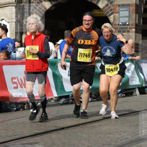 13.09.2026 - 21. swb-Marathon Bremen Strokosch-Dieckow http://msf.ph/oto/10389672 13.09.2026 11:11:24 Ziel 10163, 10313, 10527, 10611, 10644, 10653, 10792, 10841, 11043, 11062, 11141, 11237, 11483, 11679, 11691, 11993, 12396, 12401, 12507, 10155, 10510, 10511, 10546, 10552, 10977, 11239, 11289, 11533, 11702, 11927, 12082, 12220, 12286, 12311, 12336, 12508, 12553 meine-sportfotos.de