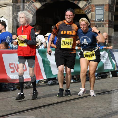 13.09.2026 - 21. swb-Marathon Bremen Strokosch-Dieckow http://msf.ph/oto/10389676 13.09.2026 11:11:24 Ziel 10163, 10313, 10527, 10611, 10644, 10653, 10792, 10841, 11043, 11062, 11141, 11237, 11483, 11679, 11691, 11993, 12396, 12401, 12507, 10155, 10510, 10511, 10546, 10552, 10977, 11239, 11289, 11533, 11702, 11927, 12082, 12220, 12286, 12311, 12336, 12508, 12553 meine-sportfotos.de