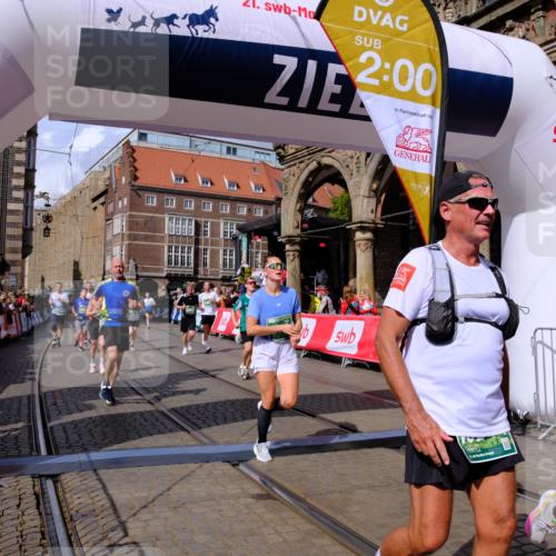 13.09.2026 - 21. swb-Marathon Bremen Tim E. http://msf.ph/oto/10389687 13.09.2026 13:32:45 Ziel 287, 1687, 2292, 2293, 2910, 2992, 3354, 3402, 3429, 3441, 3650, 3878, 3922, 4057, 4263, 4380, 4471, 4655, 4835, 5281, 6518, 6593, 6760, 6781, 6857, 6900, 7150, 7173, 7553, 7572, 7990, 8632, 8957, 9040, 9151, 9175, 9198, 9283, 9719, 9779, 13208, 13244 meine-sportfotos.de