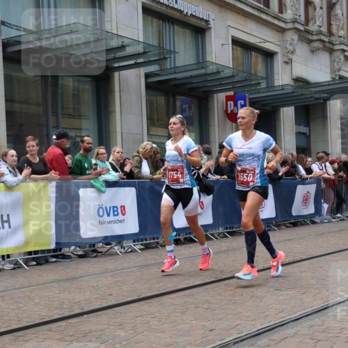 13.09.2026 - 21. swb-Marathon Bremen Strokosch-Dieckow http://msf.ph/oto/10389709 13.09.2026 13:00:42 Ziel 1619, 5663, 6359, 8749, 9849, 371, 453, 1136, 1550, 1754, 2141, 2683, 4904, 5776 meine-sportfotos.de