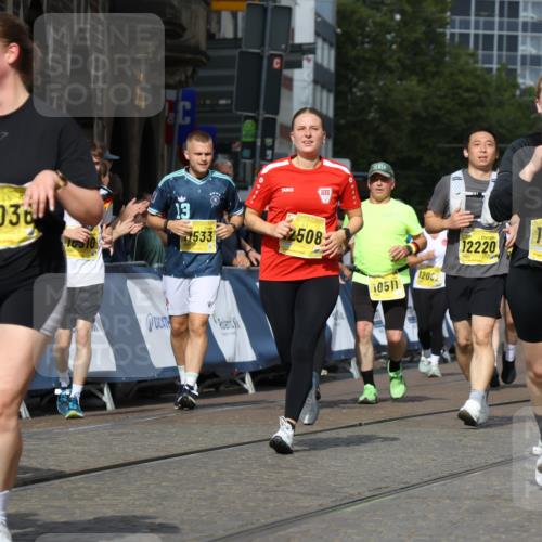 13.09.2026 - 21. swb-Marathon Bremen Strokosch-Dieckow http://msf.ph/oto/10389777 13.09.2026 11:11:32 Ziel 10313, 10419, 10527, 10611, 10644, 11062, 11141, 11231, 11458, 11483, 11679, 11691, 11745, 12148, 12396, 12401, 12507, 10155, 10511, 10552, 10616, 11239, 11533, 11927, 12082, 12286, 12336, 12553 meine-sportfotos.de