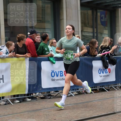 13.09.2026 - 21. swb-Marathon Bremen Strokosch-Dieckow http://msf.ph/oto/10389926 13.09.2026 13:01:15 Ziel 4118, 5369, 5996, 7950, 9137, 13063, 13168, 1411, 1619, 3019, 4328, 5663, 6359 meine-sportfotos.de
