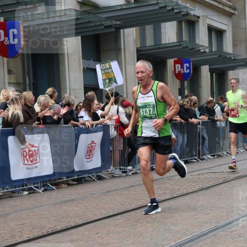13.09.2026 - 21. swb-Marathon Bremen Strokosch-Dieckow http://msf.ph/oto/10389999 13.09.2026 13:01:27 Ziel 1614, 4696, 4739, 5369, 5601, 7950, 9137, 9233, 13063, 13168, 1411, 1619, 3019, 4118, 4328, 5663, 5996, 13063 meine-sportfotos.de