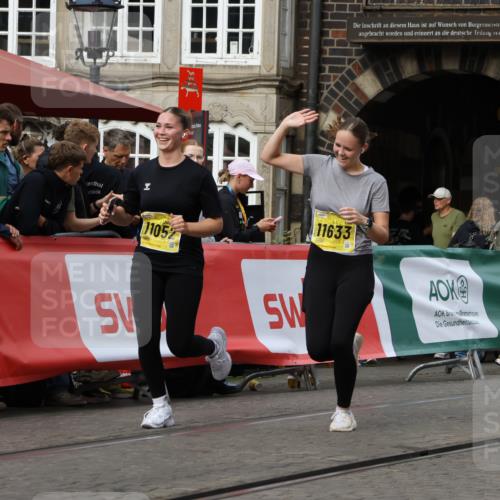 13.09.2026 - 21. swb-Marathon Bremen Strokosch-Dieckow http://msf.ph/oto/10390013 13.09.2026 11:12:24 Ziel 10490, 10582, 11585, 12012, 10354, 10743, 10874, 10875, 10909, 11090, 12497 meine-sportfotos.de
