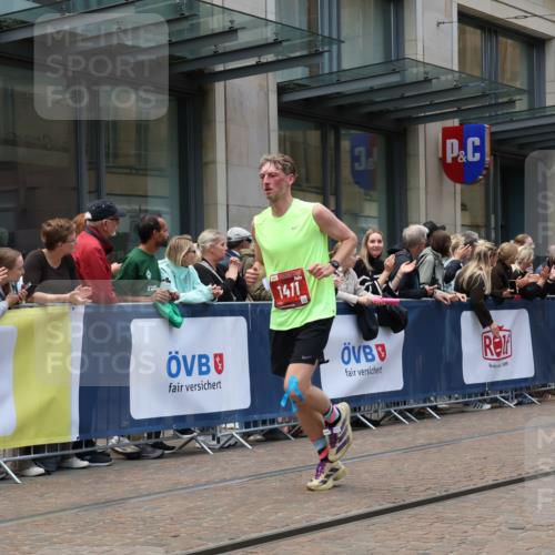 13.09.2026 - 21. swb-Marathon Bremen Strokosch-Dieckow http://msf.ph/oto/10390032 13.09.2026 13:01:30 Ziel 1614, 4696, 4739, 5369, 5601, 7950, 9137, 9233, 13168, 1411, 3019, 4118, 4328, 5996, 13063 meine-sportfotos.de