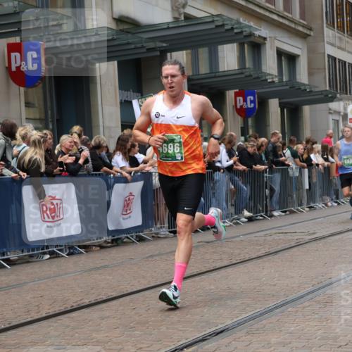 13.09.2026 - 21. swb-Marathon Bremen Strokosch-Dieckow http://msf.ph/oto/10390054 13.09.2026 13:01:36 Ziel 1614, 1667, 4696, 4739, 5601, 7950, 9137, 9233, 1411, 4118, 4328, 5369, 5996, 7950, 13063, 13168 meine-sportfotos.de