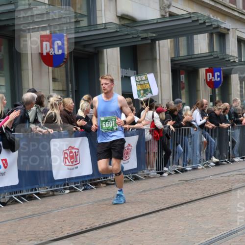 13.09.2026 - 21. swb-Marathon Bremen Strokosch-Dieckow http://msf.ph/oto/10390079 13.09.2026 13:01:39 Ziel 1614, 1667, 4696, 4739, 5601, 9233, 1411, 4118, 5369, 5996, 7950, 9137, 13063, 13168 meine-sportfotos.de