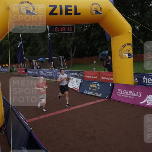 13.09.2026 - Airport Race Dennis Weichert http://msf.ph/oto/10390094 13.09.2026 10:18:47 Ziel 5409, 5411 meine-sportfotos.de