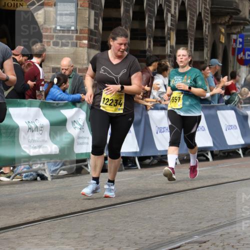 13.09.2026 - 21. swb-Marathon Bremen Strokosch-Dieckow http://msf.ph/oto/10390212 13.09.2026 11:12:48 Ziel 10213, 10406, 10414, 10874, 10875, 10909, 11090, 11716, 12327, 12497, 10483, 10893, 11606, 11627, 11671, 11832, 12050, 12060 meine-sportfotos.de