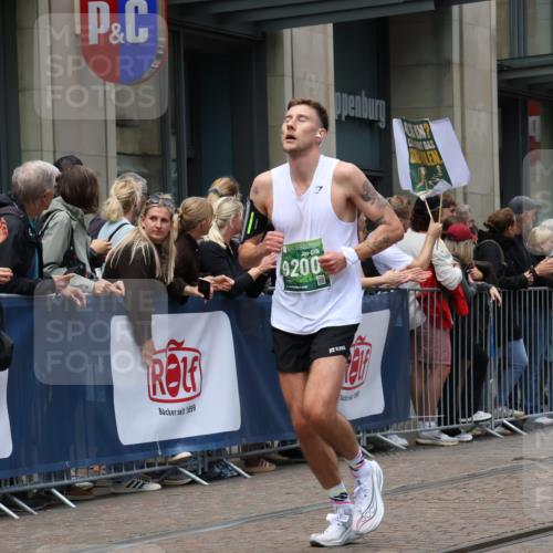 13.09.2026 - 21. swb-Marathon Bremen Strokosch-Dieckow http://msf.ph/oto/10390355 13.09.2026 13:02:50 Ziel 1862, 7206, 7478, 8028, 8319, 8325, 8331, 8756, 9200, 1381, 1795, 1850, 1862, 3609, 6918, 7265, 7841, 13237 meine-sportfotos.de