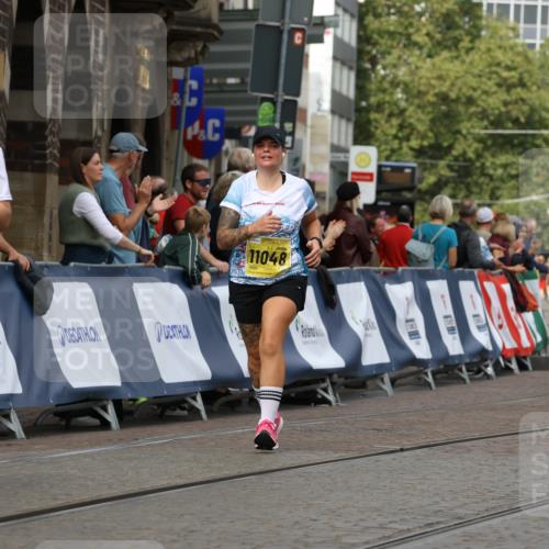 13.09.2026 - 21. swb-Marathon Bremen Strokosch-Dieckow http://msf.ph/oto/10390406 13.09.2026 11:13:16 Ziel 10483, 10804, 10893, 11357, 11606, 11627, 11671, 11832, 12050, 12060, 12393, 12418, 12423, 10484, 10545, 10883, 11392, 11670, 12460, 12521 meine-sportfotos.de