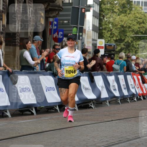 13.09.2026 - 21. swb-Marathon Bremen Strokosch-Dieckow http://msf.ph/oto/10390418 13.09.2026 11:13:16 Ziel 10483, 10804, 10893, 11357, 11606, 11627, 11671, 11832, 12050, 12060, 12393, 12418, 12423, 10484, 10545, 10883, 11392, 11670, 12460, 12521 meine-sportfotos.de